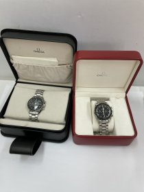 オメガ　スピードマスター　プロフェッショナル2個買い取りました　モーリスラクロア　マスターピースも買取りました
