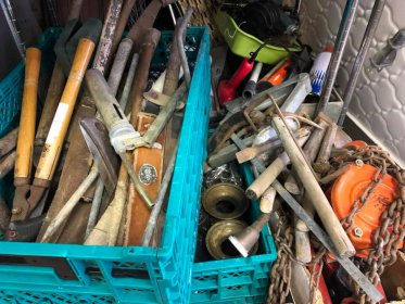 外に置きっぱなしの道具ありませんか？昔使っていた大工道具買取ります！