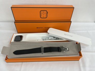 リサイクルショップリバース　アップルウォッチ　シリーズ7  45mm エルメスモデル新品同様品買取りました　尾道店