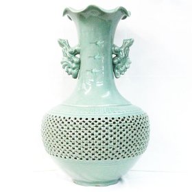 ☆ リサイクルショップ リバース 竹原店 高麗青磁 特大 高さ約62cm 花瓶 壺 雲鶴紋様 網目透かし 秋岩 銘あり 花器 花入 入荷しました~☆