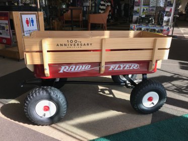 リバース東広島店入荷情報♪美品 Radio Flyer ラジオフライヤー オールテレイン ワゴン 100周年記念モデル ＃22W-100 Wagon 100TH 組立済み 買取しました!!