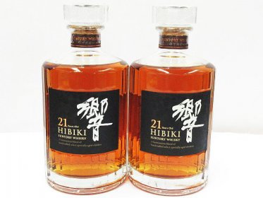 ウイスキー サントリー 響 21年 700ml 43%・響 17年・ニッカウヰスキー フロムザバレル 50ml買取ました！