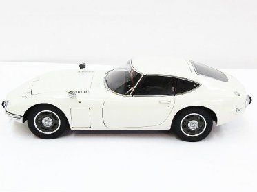 オートアート 1/18 トヨタ 2000GT クーペ UPGARADED ホワイト 白 78747 ミニカー買取りました！