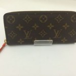 LOUIS VUITTON モノグラム ポルトフォイユ・クレマンス 買取りました