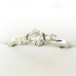 立爪ダイヤ付きプラチナリング 婚約指輪 ネーム記載ありでも買取できます！