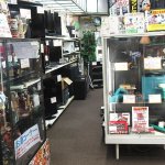 三原店売場リニューアル！！ 衣類 家電 工具 雑貨 骨董 何でもあります！！ お気軽にお越し下さいね！！