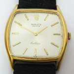 ROLEX Cellini 革ベルト腕時計 買取りました